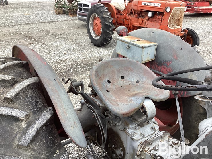 ferguson-t030-2wd-tractor-image-19