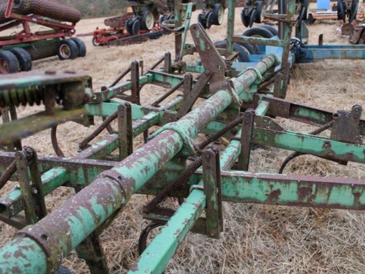 16'-s-tine-cultivators-1-flat-tire-image-3