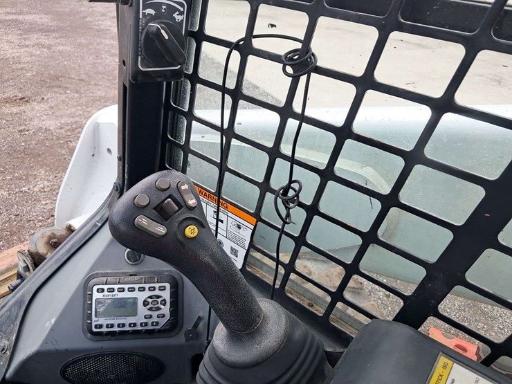 bobcat-s740-image-18