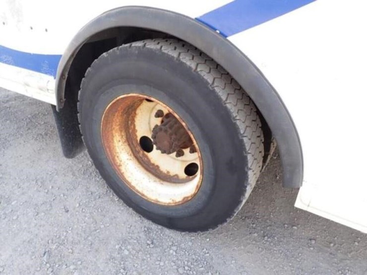 2012-freightliner-mt55-image-49