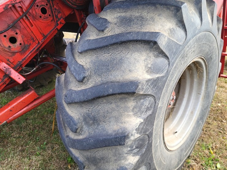 massey-ferguson-750-image-15