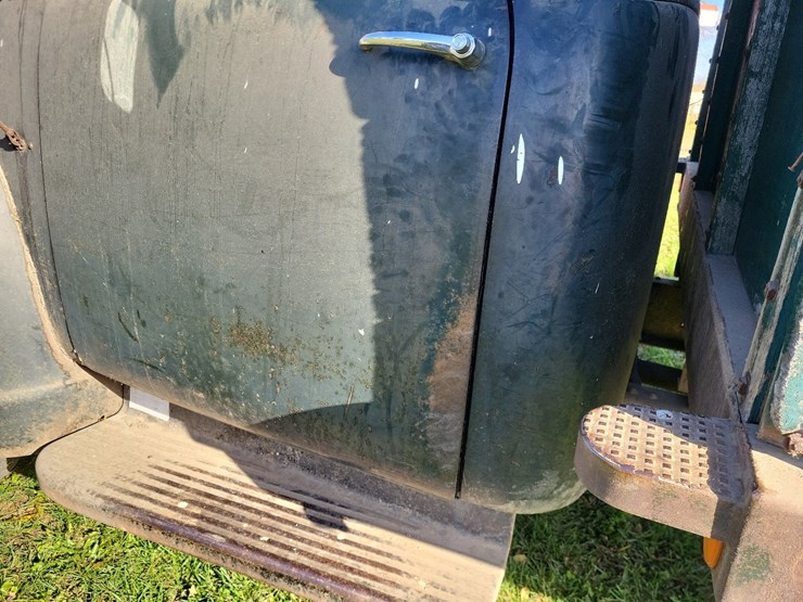 1953-gmc-354-24-round-top-cab-single-axle-grain-truck--needs-axle-shaft-image-15