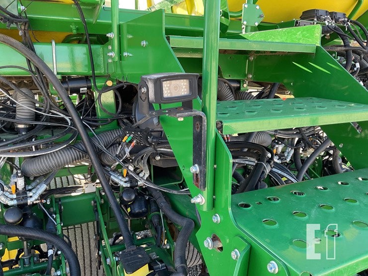john-deere-db60-image-15