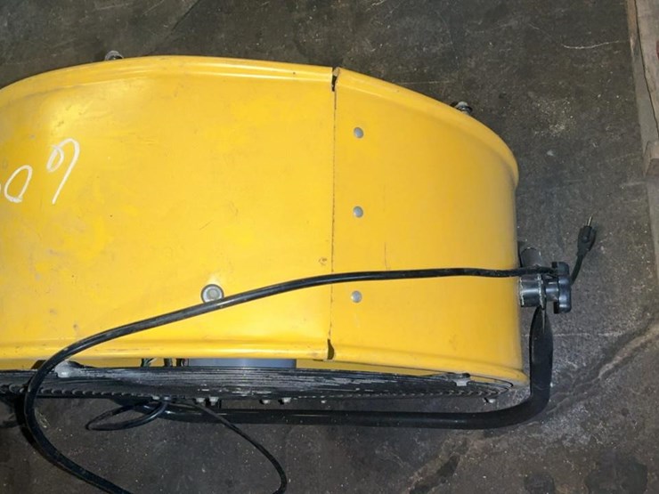 #600-•-maxx-air-electric-fan-image-4