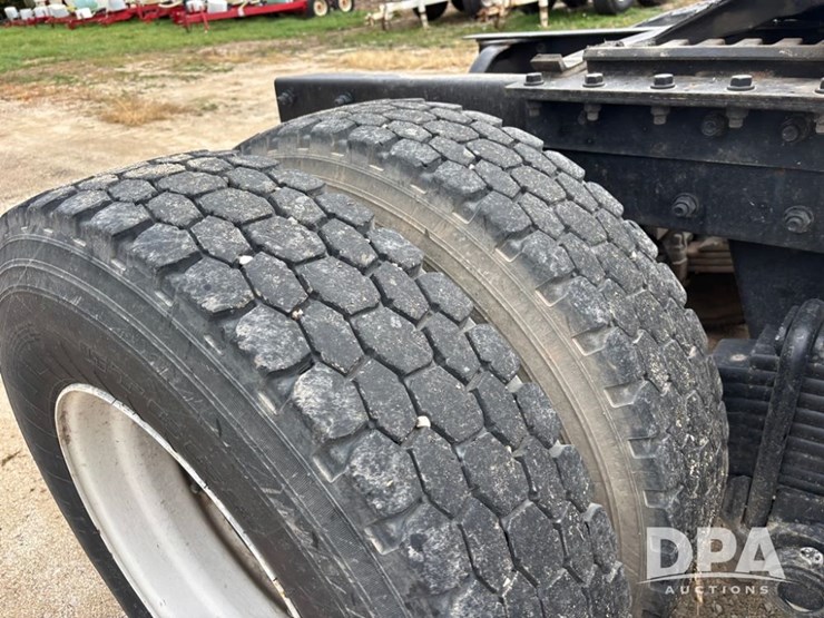 mack-r686st-image-53