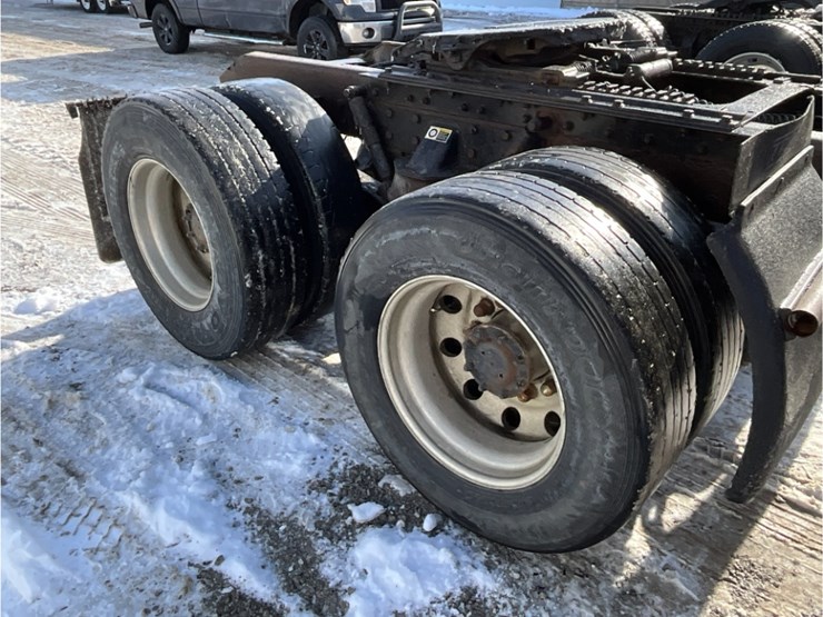 2005-kenworth-t800-image-7