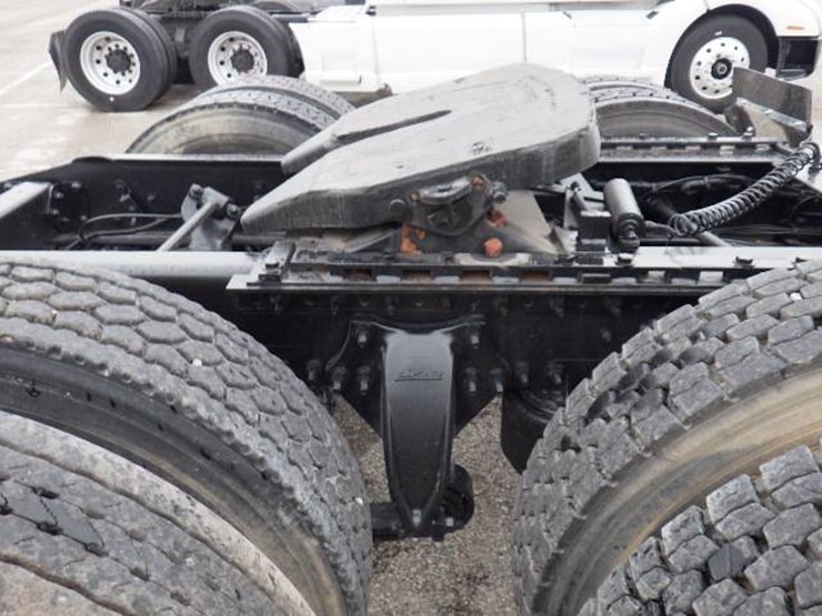 freightliner-cascadia-125-image-4