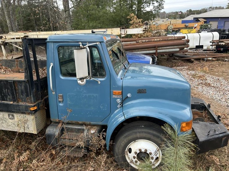 international-4700-image-11