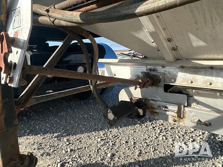 2011-merritt-tender-image-43