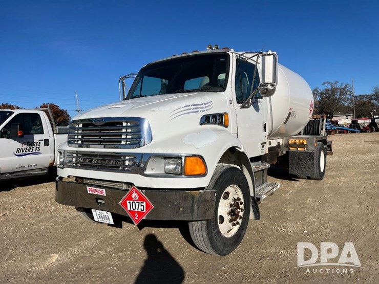 2007-sterling-acterra-image-2