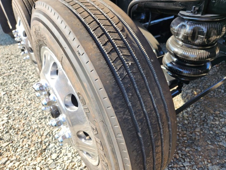 2002-kenworth-t800-image-65