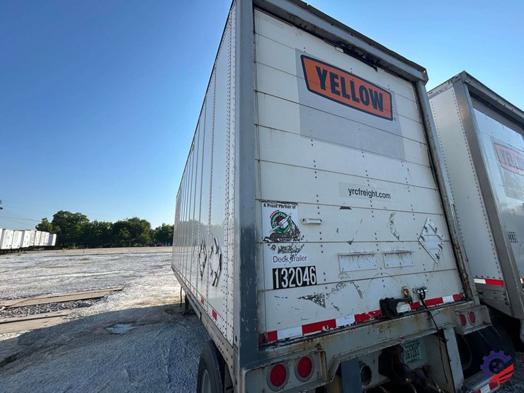 2014-stoughton-28-ft-image-4