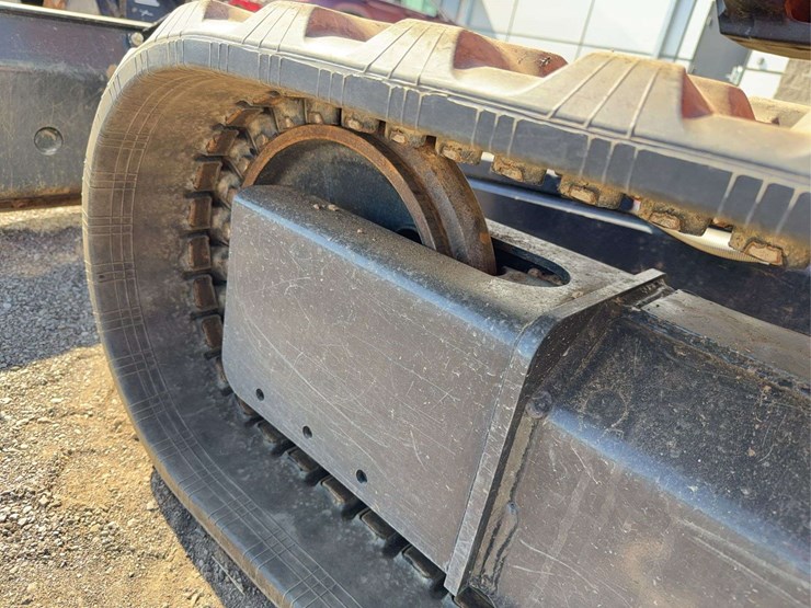 2022-kubota-kx040-4-image-13