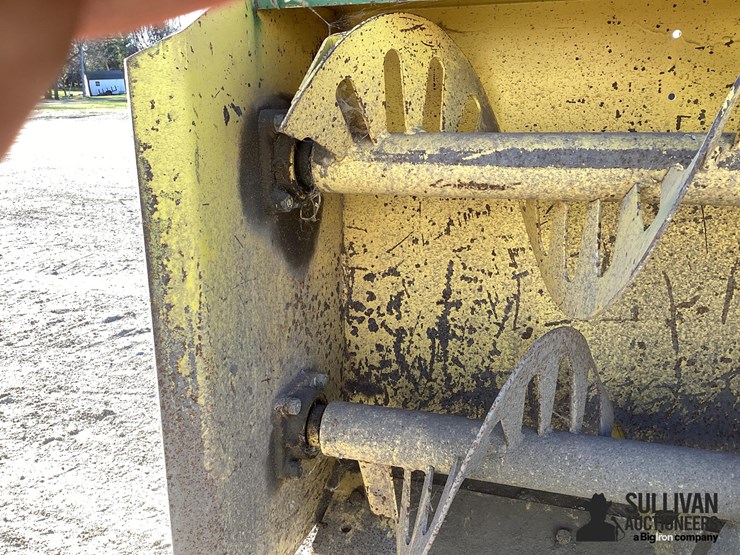 john-deere-275-image-15