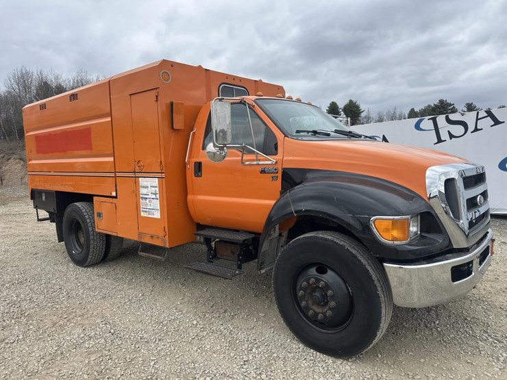 2015-ford-f650-image-7