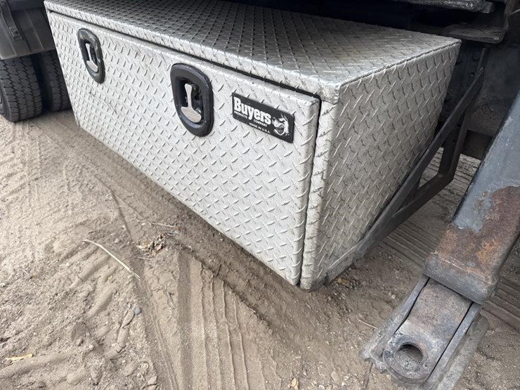 ford-f550-xlt-image-41