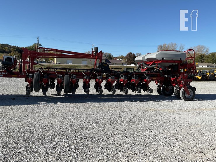 case-ih-1250-image-54