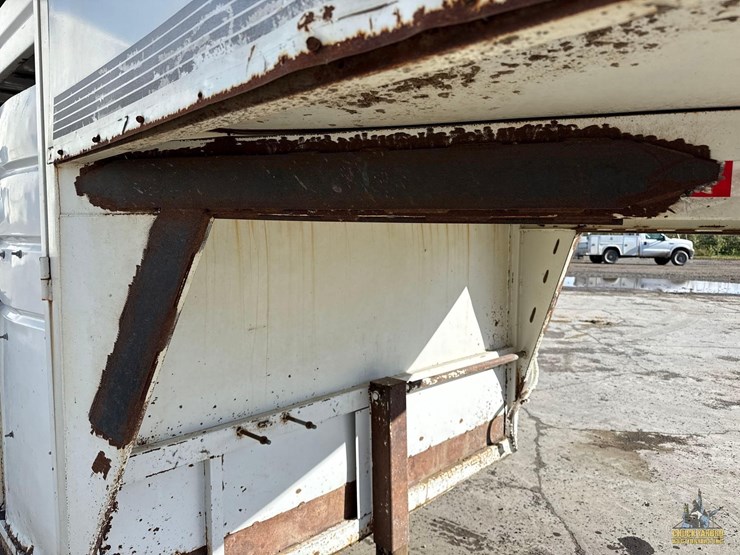 2003-american-fd-221-stock-trailer-image-10