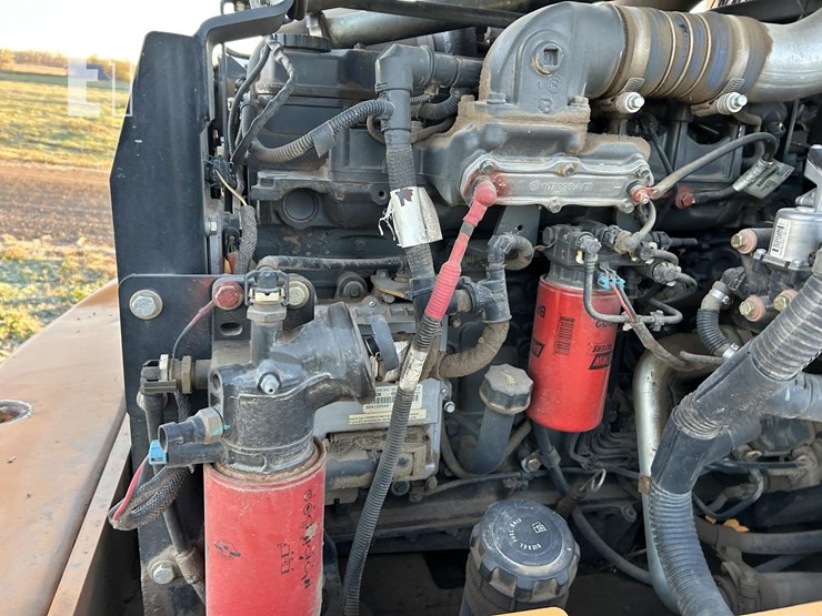 2014-case-721f-xr-image-33