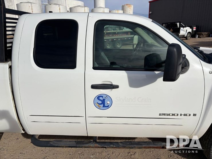 chevrolet-2500hd-image-48