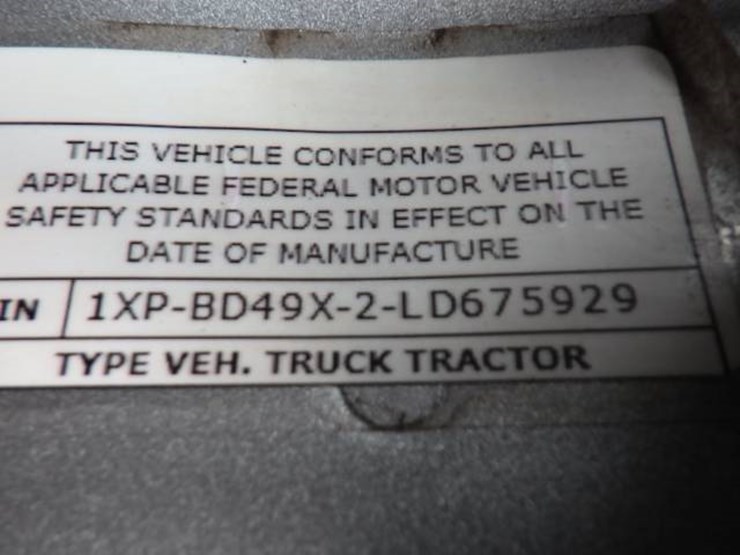 peterbilt-579-image-27