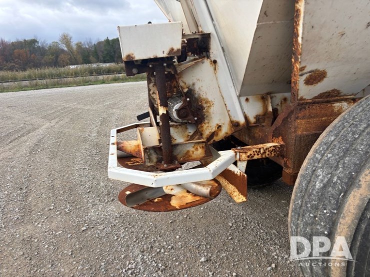 dry-spreader-buggy-(dr12582-unit-40)-image-23