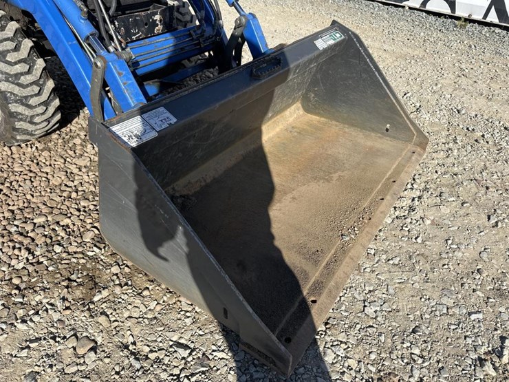 new-holland-tc26da-image-13