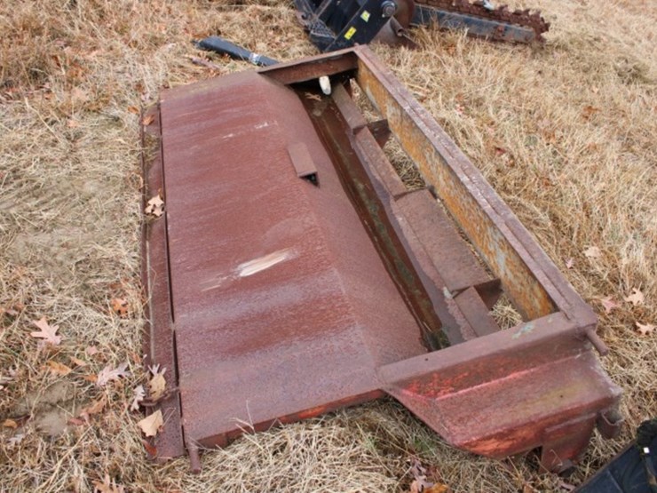 7'-tailgate-spreader-door-image-3