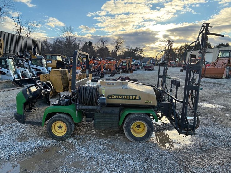 john-deere-gator-image-2
