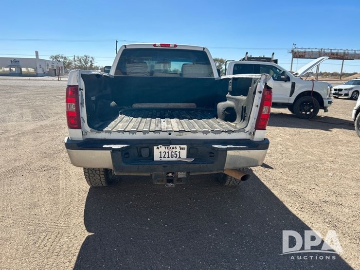 chevrolet-2500hd-image-4