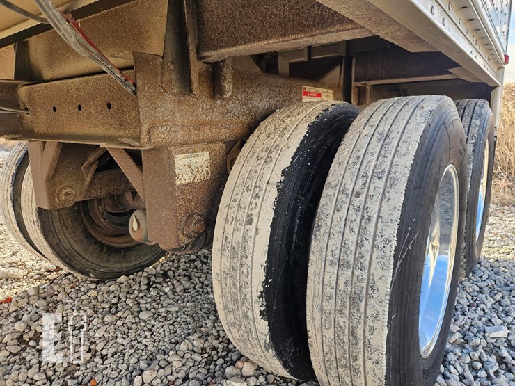 1998-wilson-43-ft-image-5