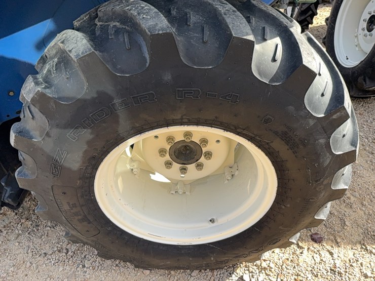 new-holland-workmaster-105-image-21