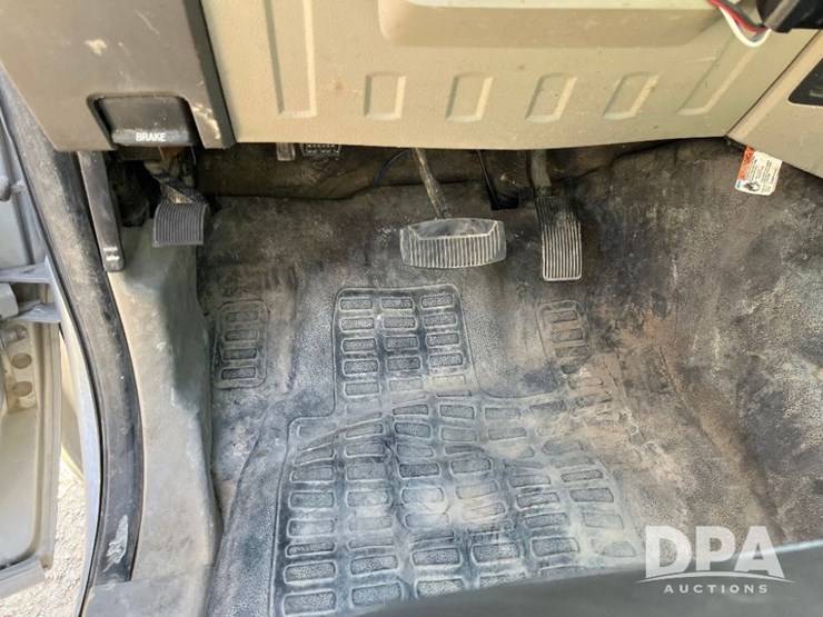 ford-f550-xl-image-43