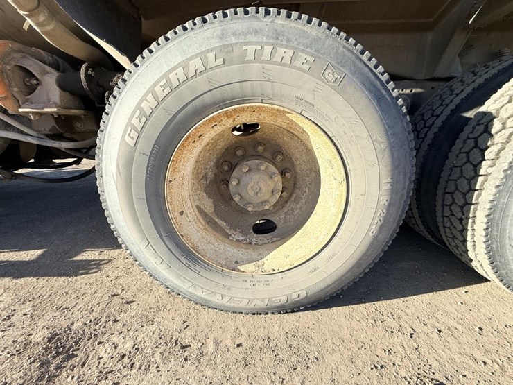 ford-ltl9000-image-51