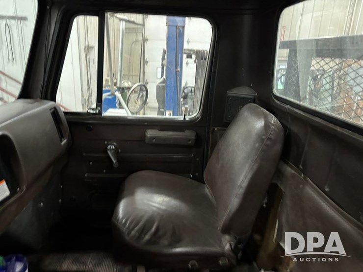 1989-international-2375-plow-truck-(dr12639-unit-215)-image-37