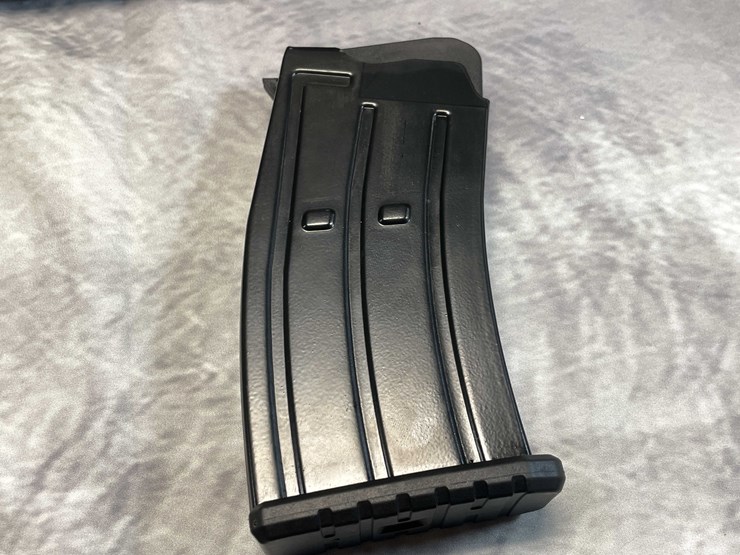 #2351-•-rock-island-vr60-12-ga.-semi-auto-shotgun,-sn:-r176949-image-18