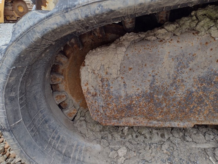 2004-bobcat-t300-image-29