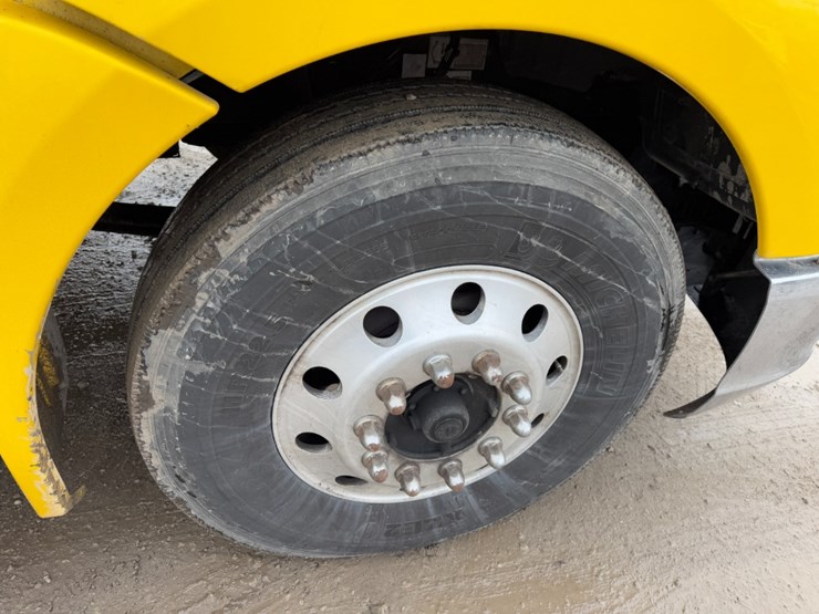 kenworth-t680-image-19