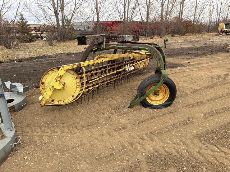 john-deere-side-delivery-rake-image-2