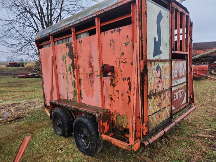 livestock-trailer,-tandem-image-3