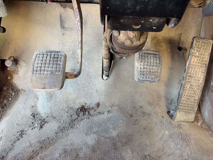 1995-ford-ltl9000-image-37