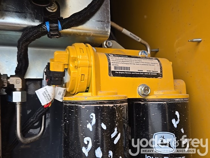 2019-deere-850l-lgp-image-80