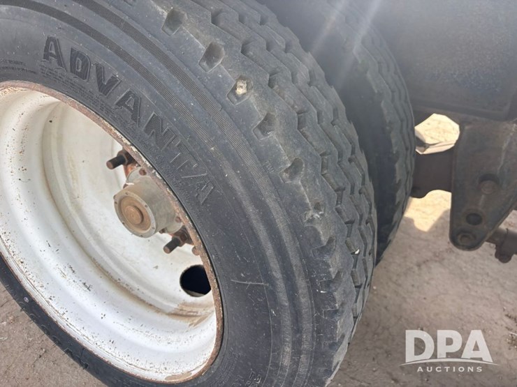 neville-tender-trailer-image-30