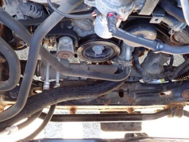 ram-1500-slt-image-21