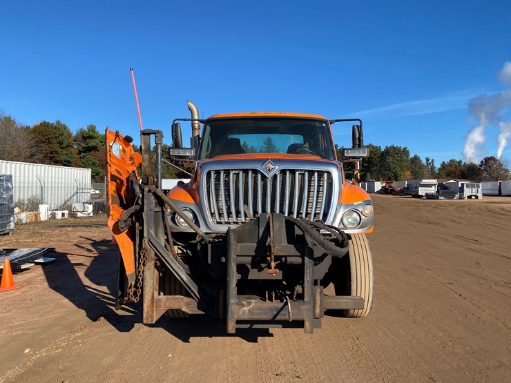#209-•-2008-international-plow-truck-(has-wi-title)(mosinee,-wi)-image-2