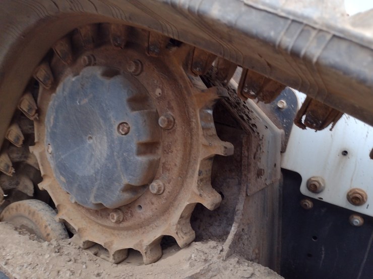 bobcat-t770-image-22