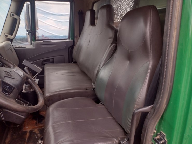 international-workstar-7400-image-14