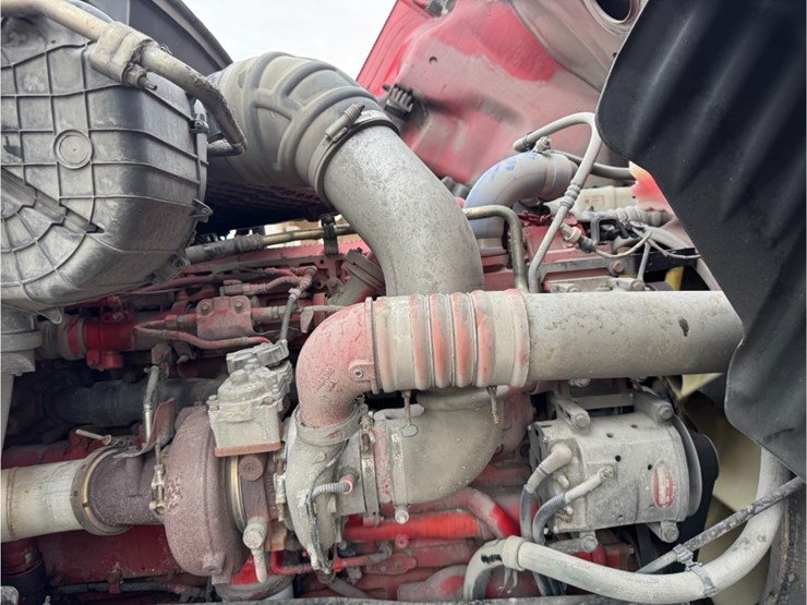 2021-kenworth-t680-image-18