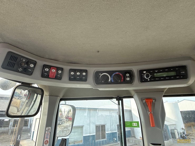 2014-caterpillar-924k-image-19