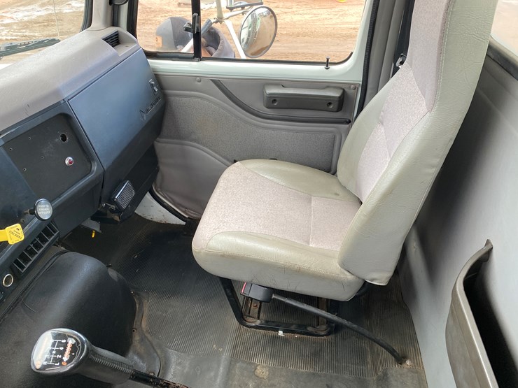 1999-international-4900-image-66